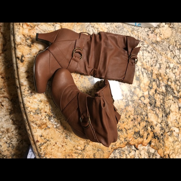 👢size 7 - Picture 5 of 8