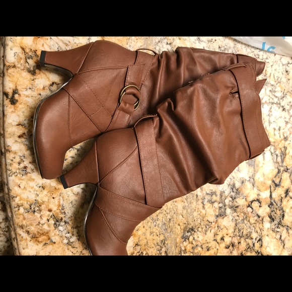 👢size 7 - Picture 6 of 8