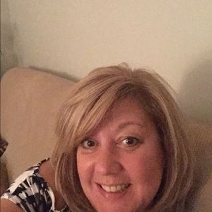 Meet your Posher, Becky