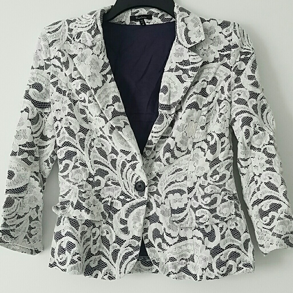 Monteau cream and navy lace blazer