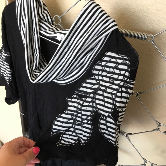 👚size M - Picture 2 of 5