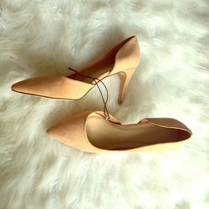 Women's dead pink colored semi-kitty heels