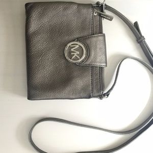 PRICE DROP!!!! Michael Kors Crossbody