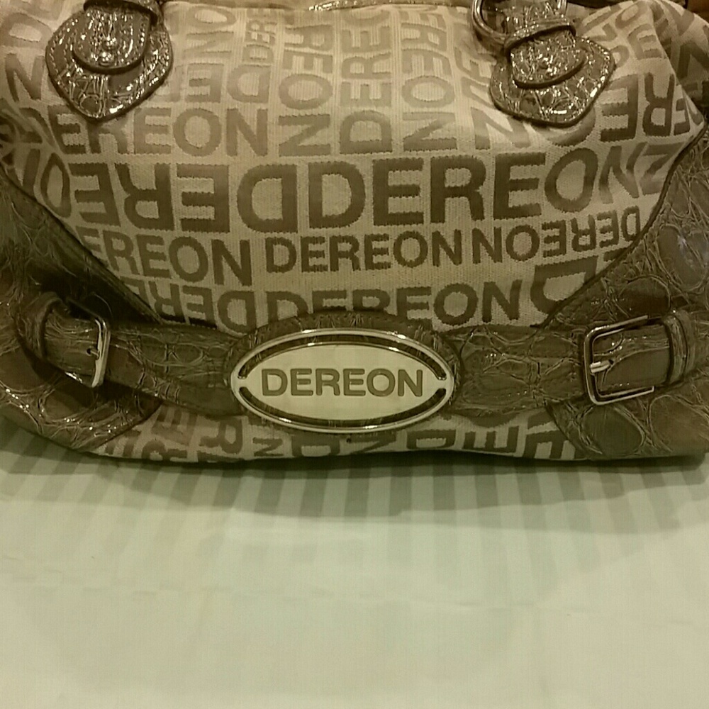 Gray pocketbook smoke free pet free environment
