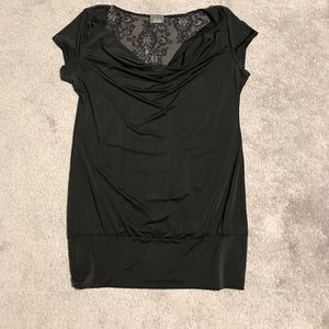 Black lace back top 🖤