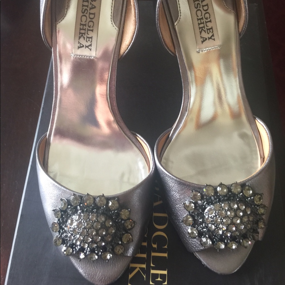🎉Badgley Mischka Leather Heels. Sz7/12👠🎉