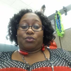 Meet your Posher, Rona