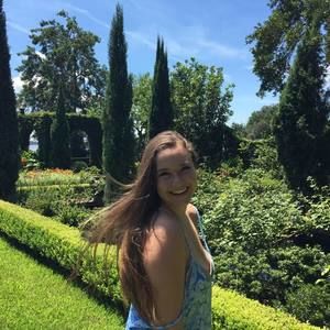 Meet your Posher, Megan