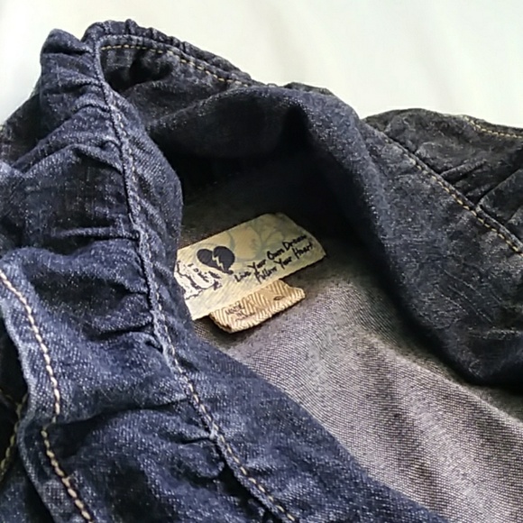 Deniem cover - Picture 2 of 6