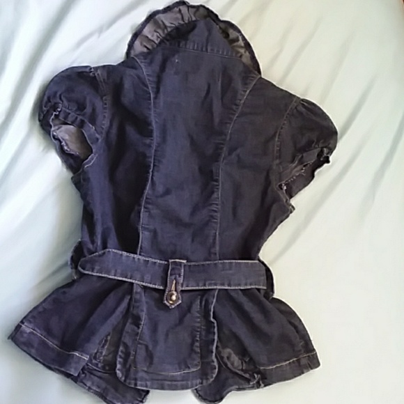 Deniem cover - Picture 5 of 6