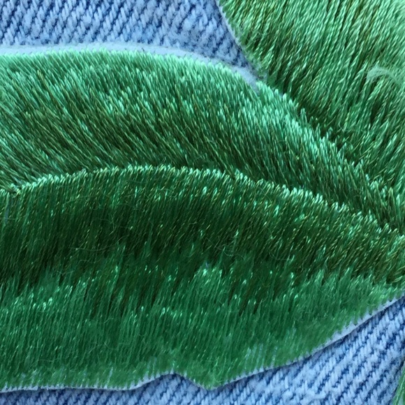 🌹 Bloomingdales Tommy Hilfiger EMBROIDERED ROSE Jean Jacket 90's Rare EVC - Picture 6 of 16