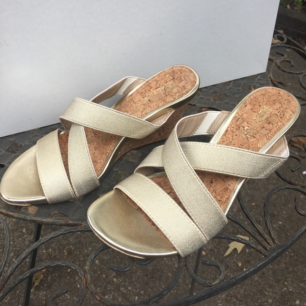 Kenneth Cole Reaction gold cork wedges