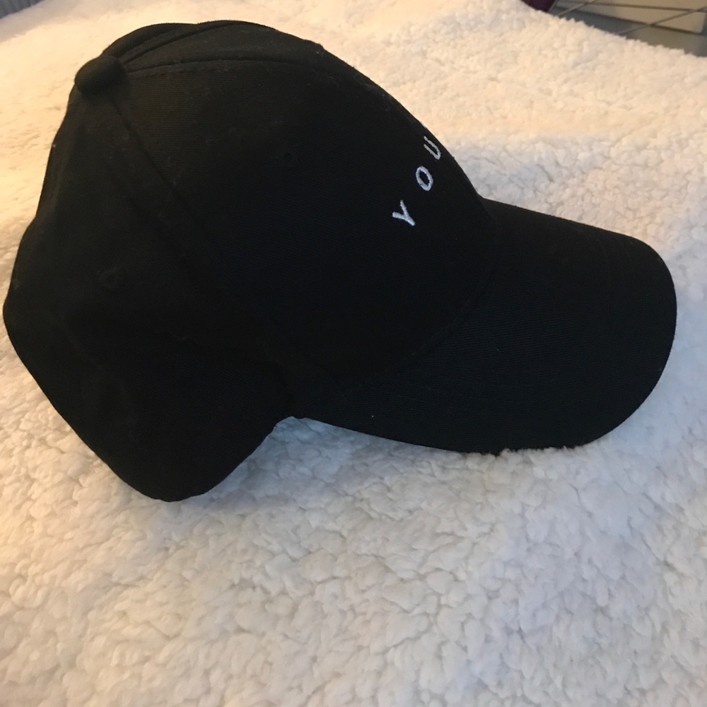 Hat - Picture 3 of 4
