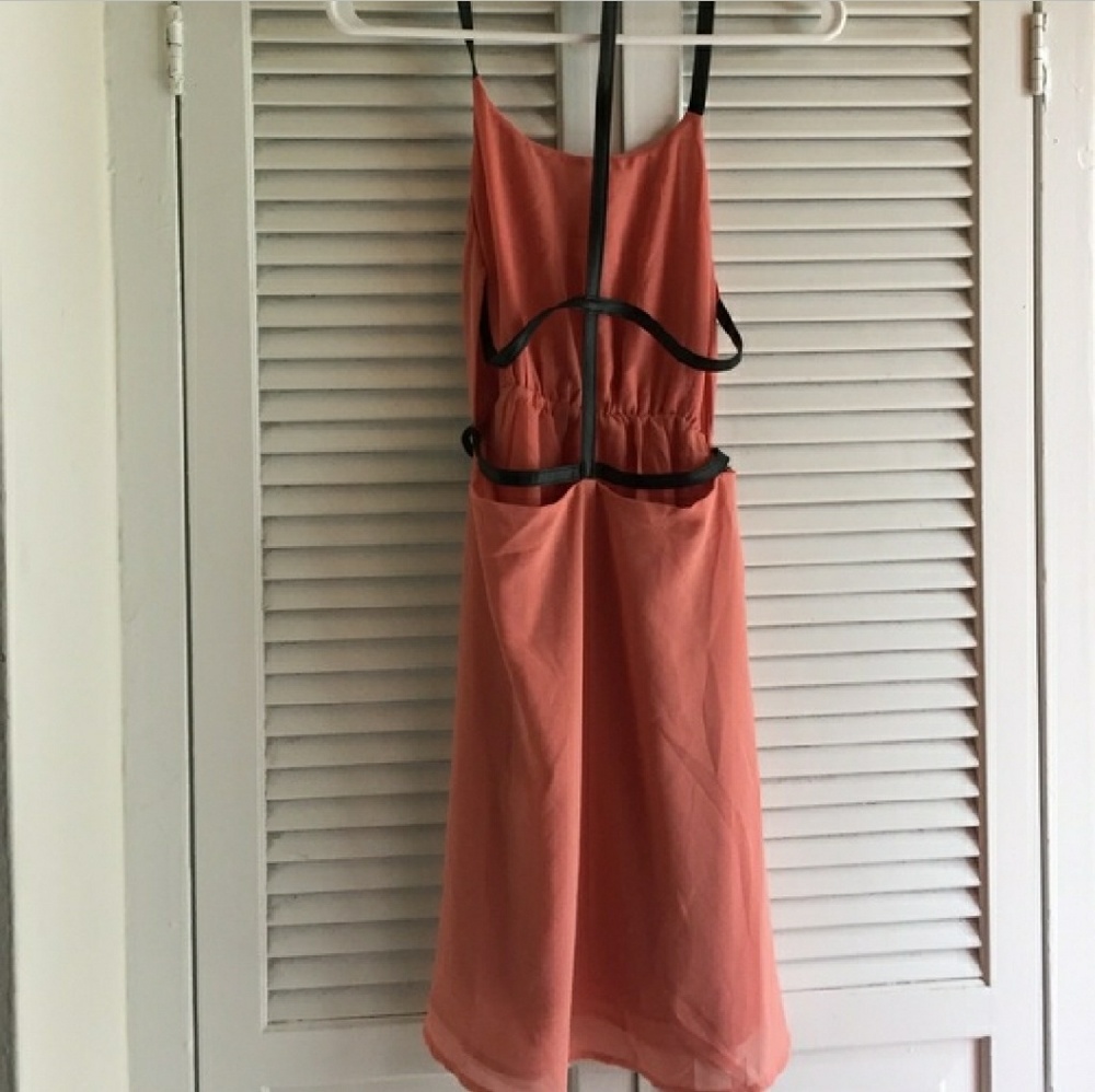 open back dress - Picture 3 of 4