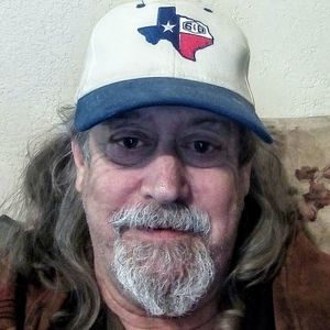 Meet your Posher, Dennis