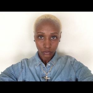 Meet your Posher, Erica