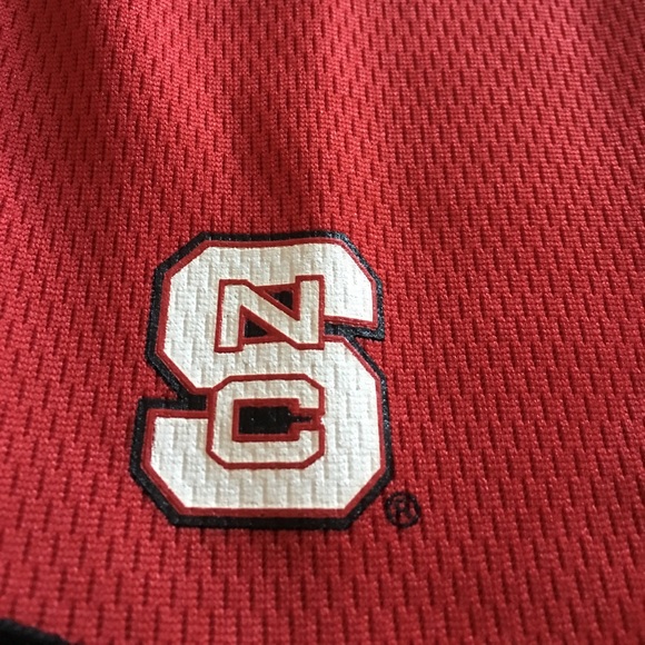 NWOT NC State Jersey Onesie Limited Edition - Picture 5 of 6