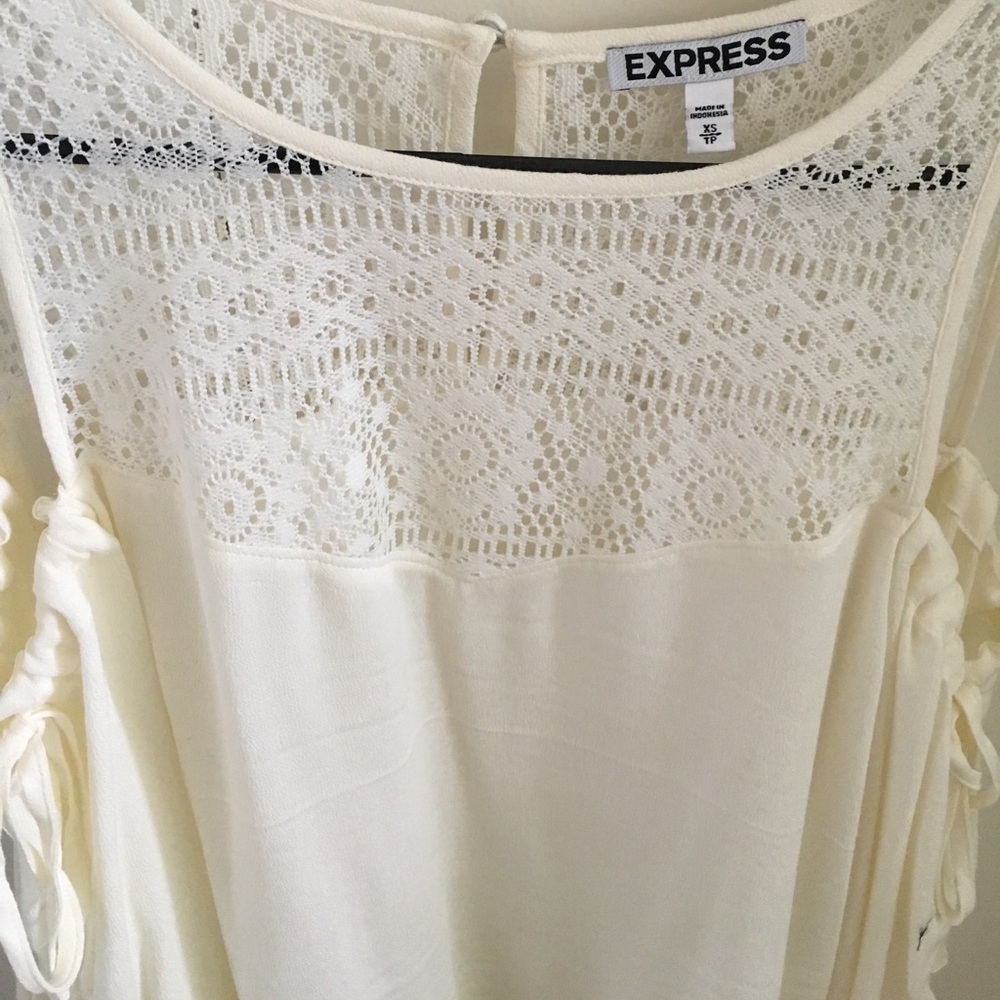 Express Cold Shoulder Lace Long Sleeve