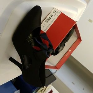 Shoe