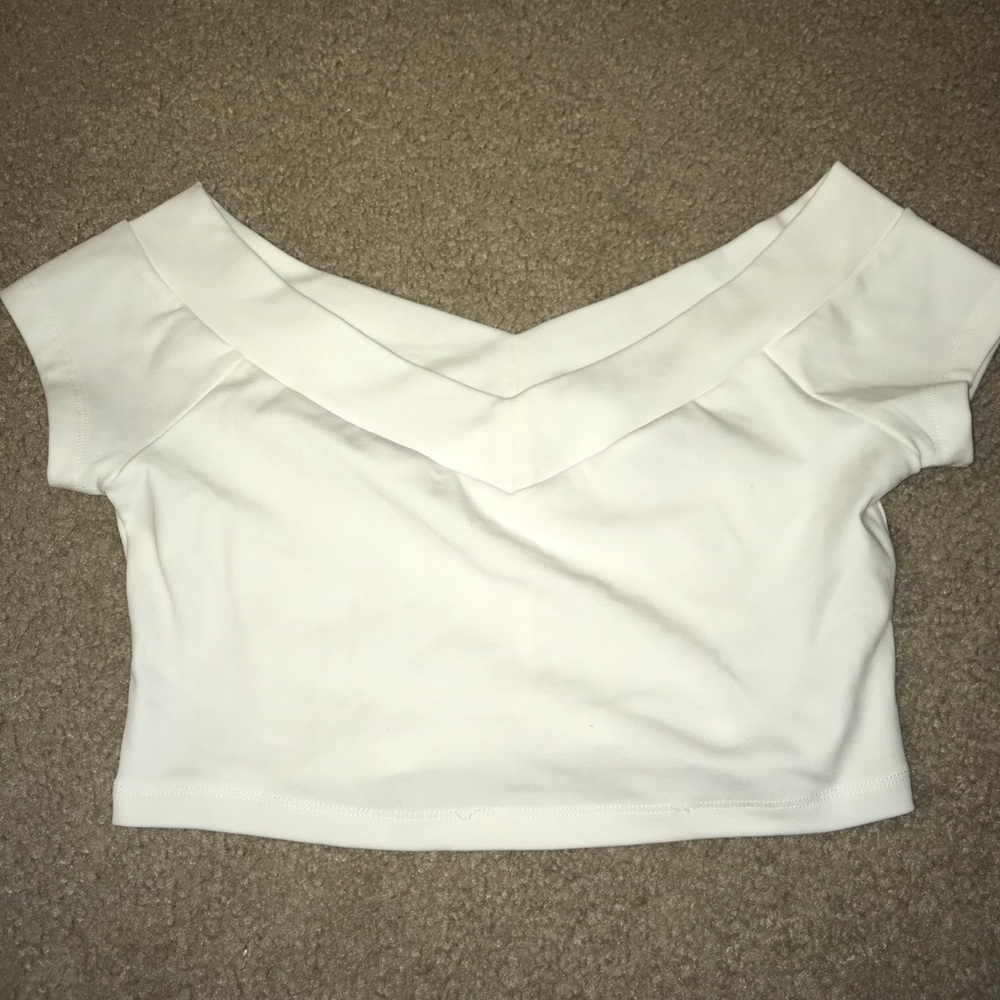 Forever 21 white double v boat neck crop