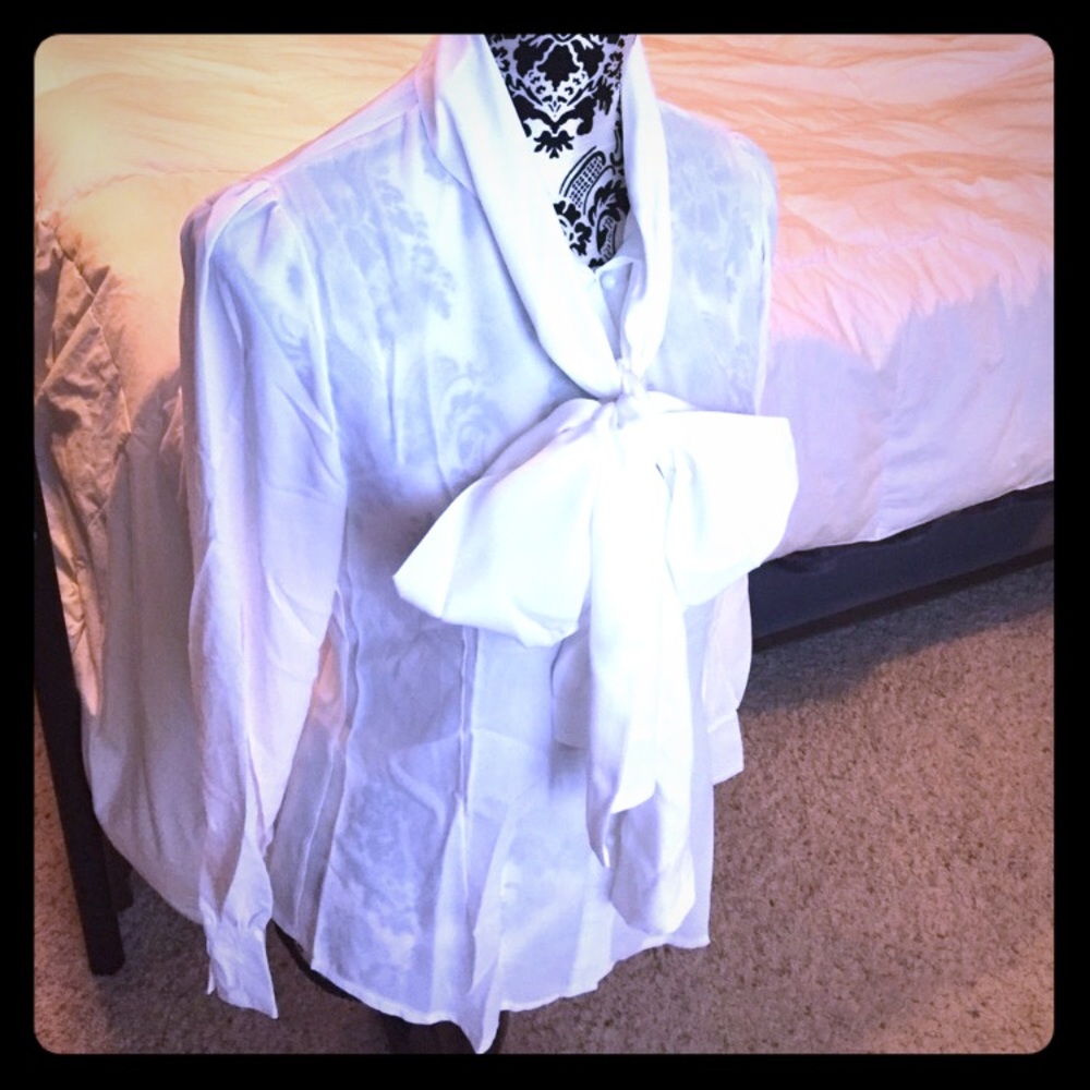 BUNDLE!💐 | 2 Bow Blouses