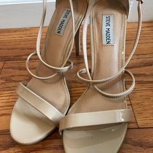 🎀 WEEKEND SALE🎀Steve Medden heels.