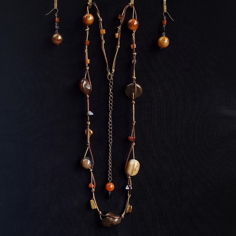 Gorgeous Polished Stone 42 1/2" Necklace Earrings