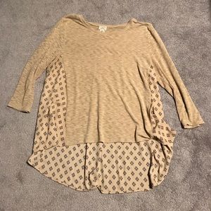 Hi-low long sleeve t