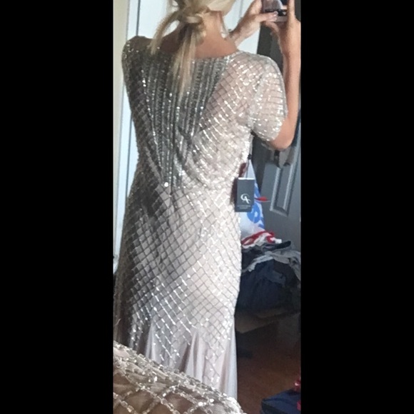 Adrianna Papell beaded Gown - Picture 5 of 7