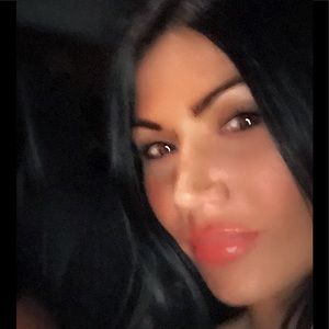 Meet your Posher, Noelle