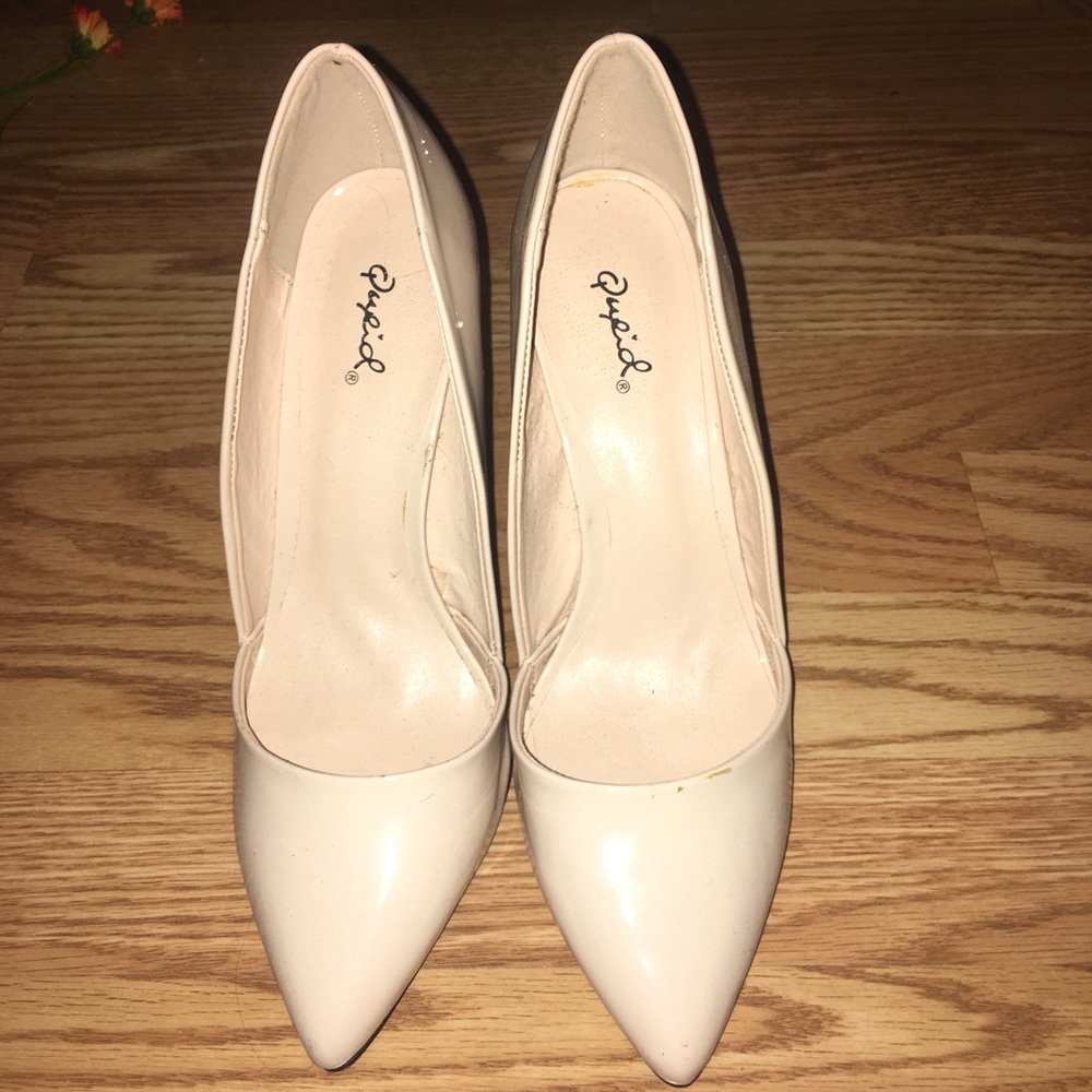 Qupid Size 9 Beige 4” Heels