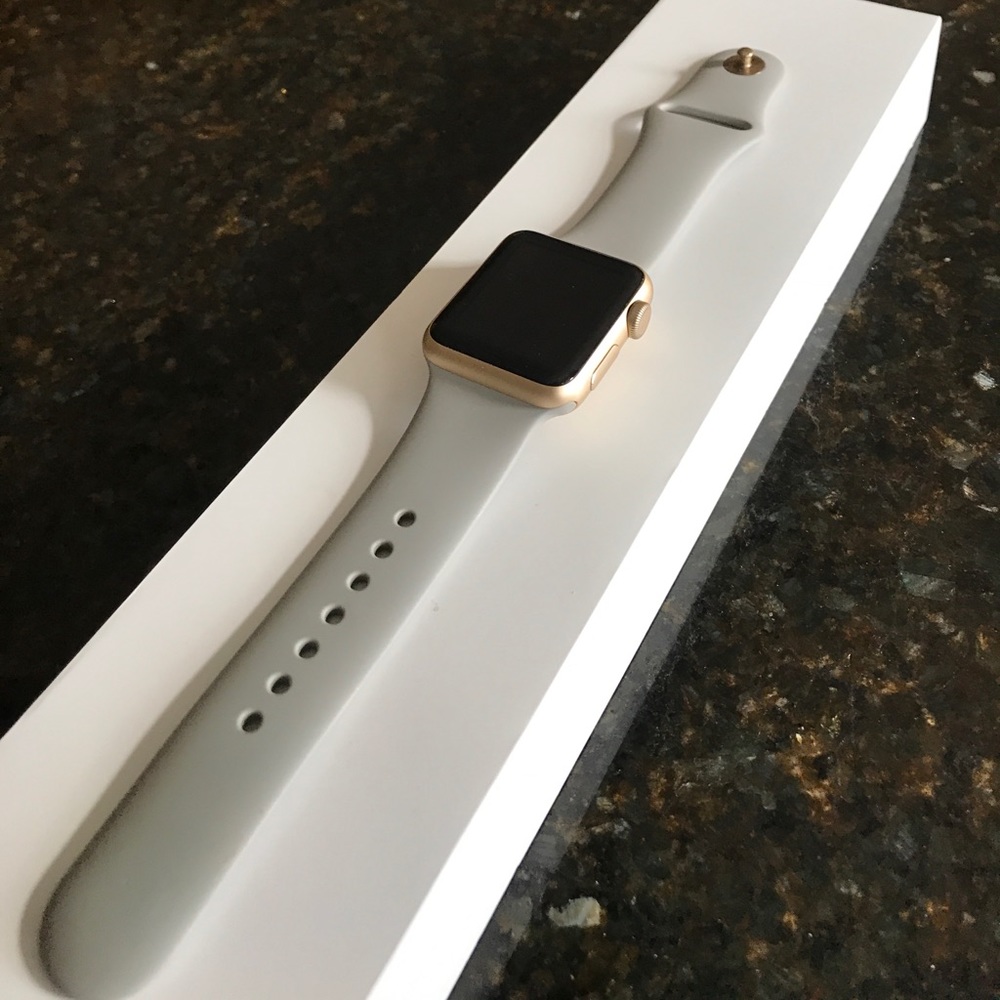 Apple Watch Series 1 - 38mm Gold