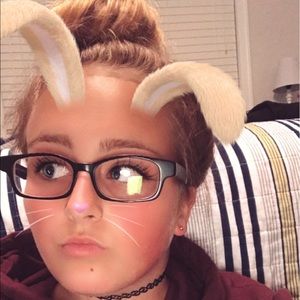 Meet your Posher, Alyssa