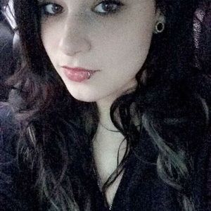 Meet your Posher, Roxy