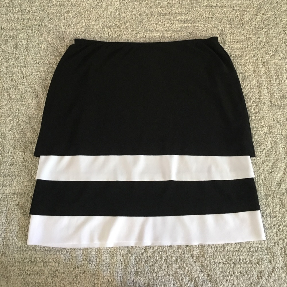 Joseph Ribkoff black and white skirt