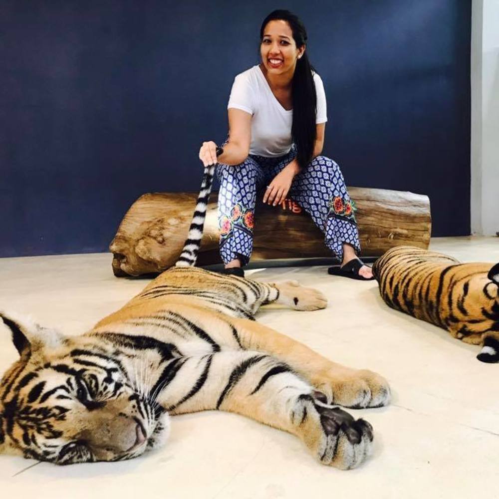 Meet your Posher, Tan