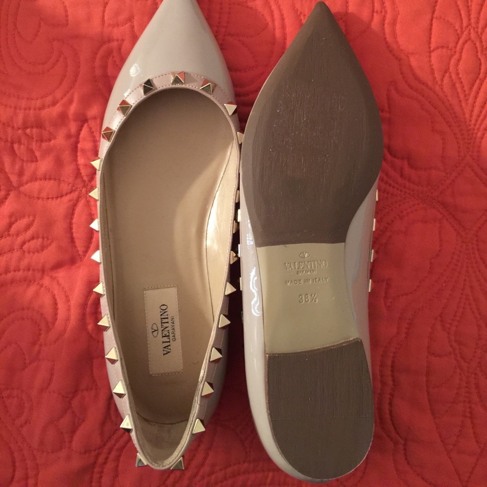 Valentino Rock stud flats