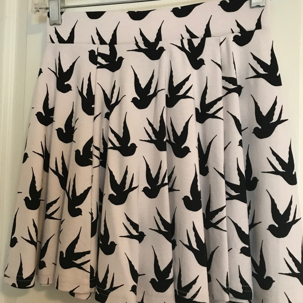 Skirt - Picture 2 of 4