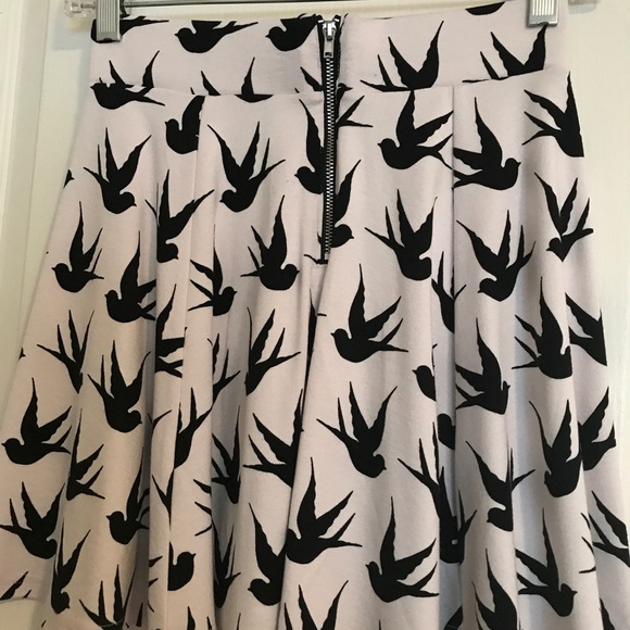 Skirt - Picture 3 of 4