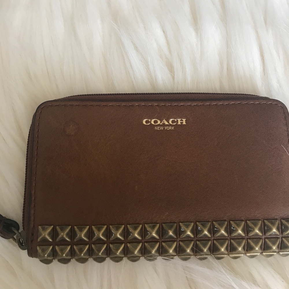 Authentic Coach wristlet - Picture 2 of 4