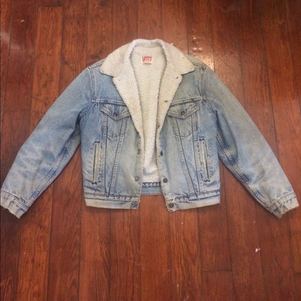 THE 70’s Levi’s jean jacket with sheep wool lining