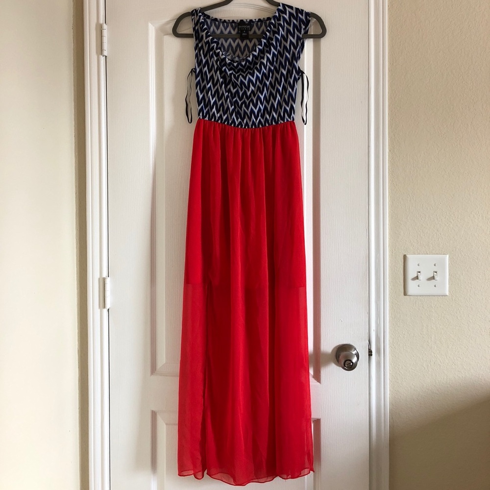 EN Focus Dress