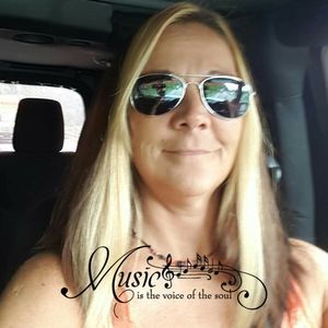 Meet your Posher, Jules