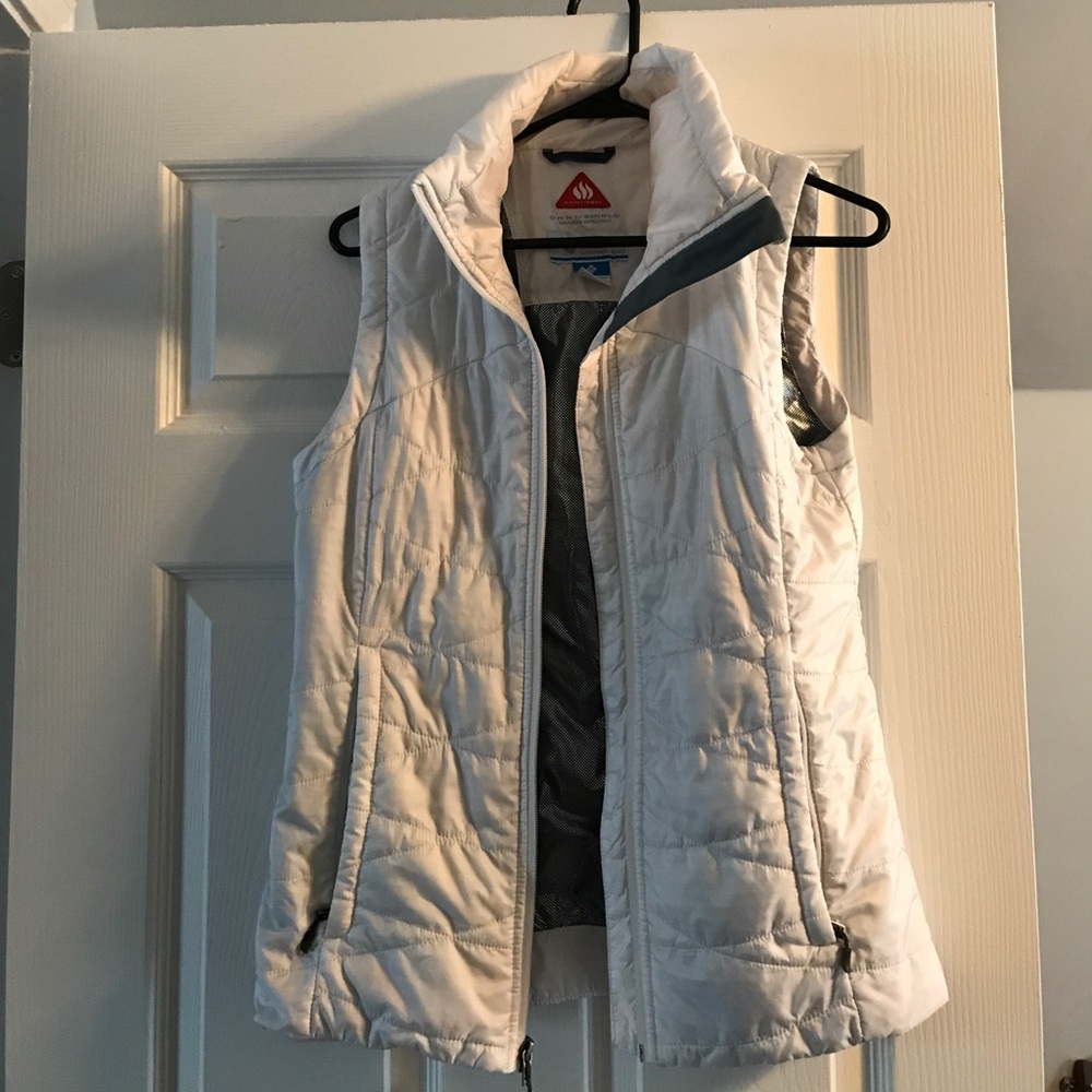 Columbia vest
