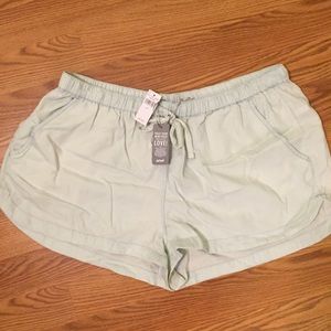 Aerie Light Wash Chambray Shorts w/ Tags
