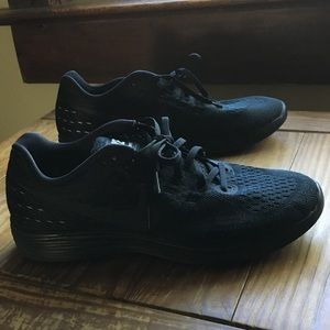 NIKE Lunaracer 4, Size 11. Mens.