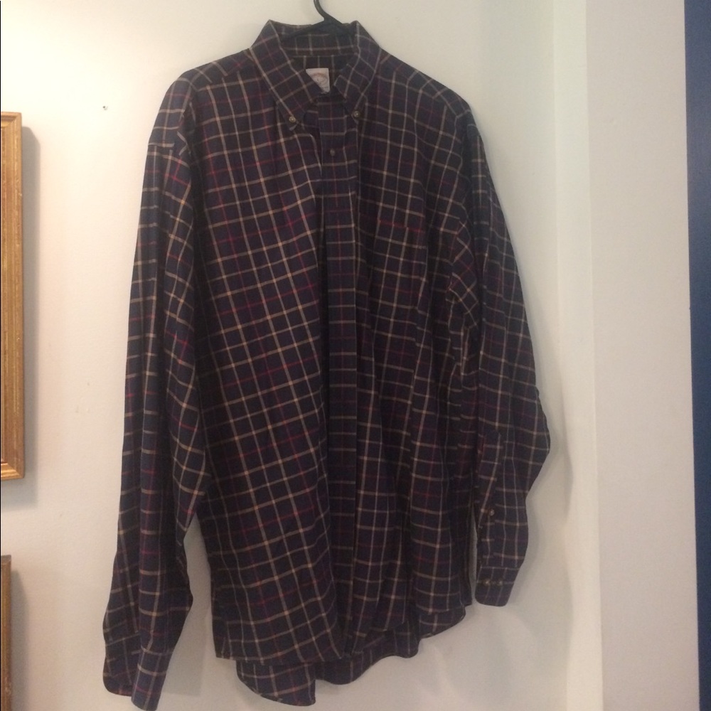 Never worn brooks brothers button down shirt.