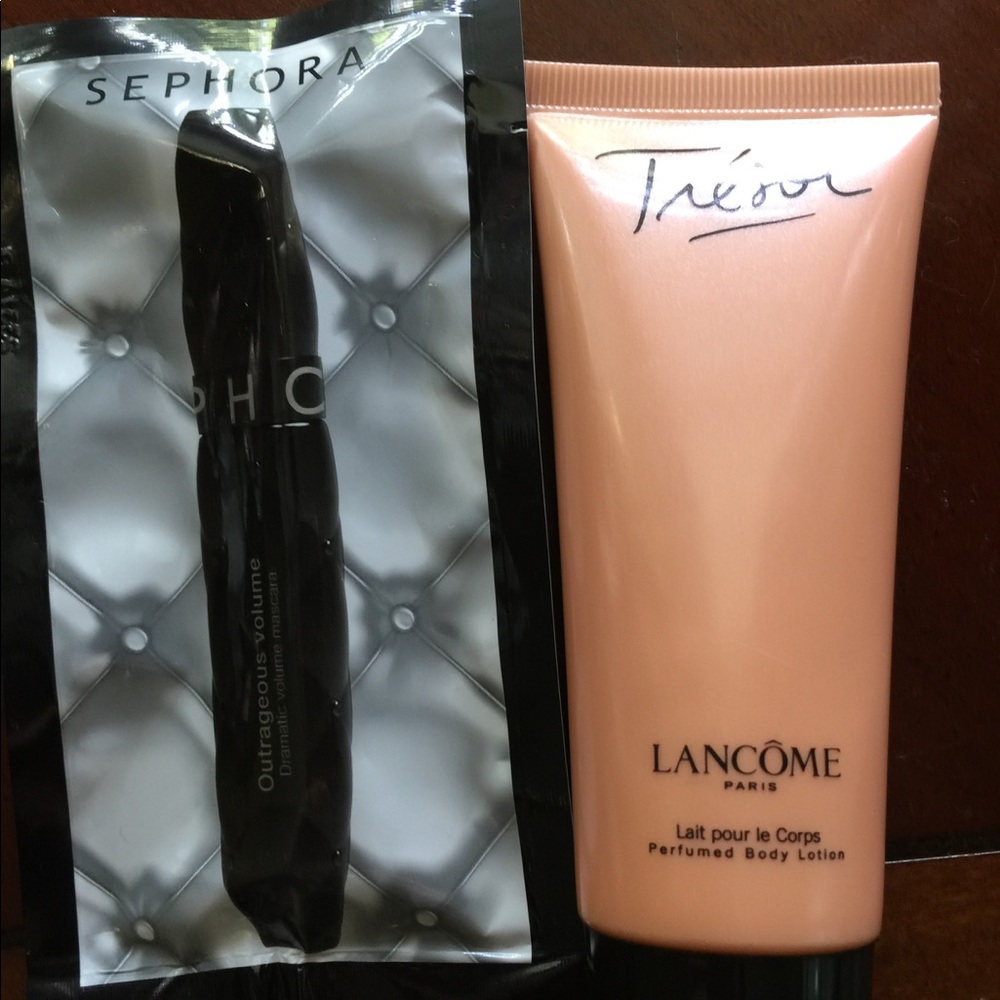 Perfumed body lotion w/Sephora mascara