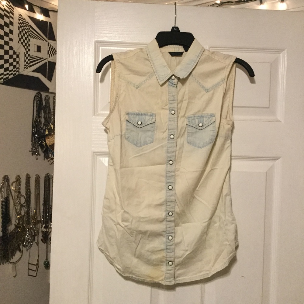 Washed Out Collared Top