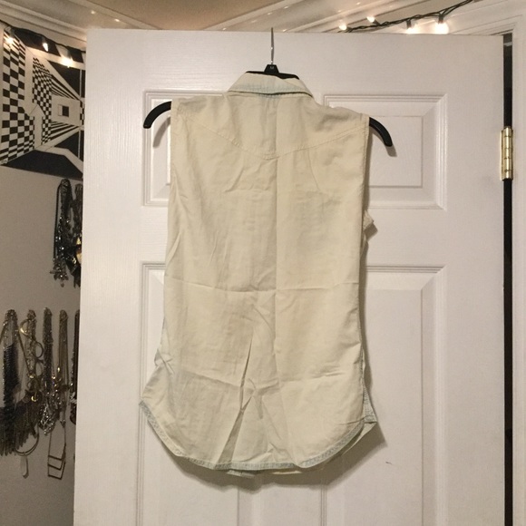 Washed Out Collared Top - Picture 2 of 7